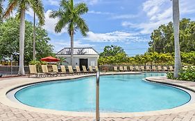 Holiday Inn - St. Petersburg West By Ihg